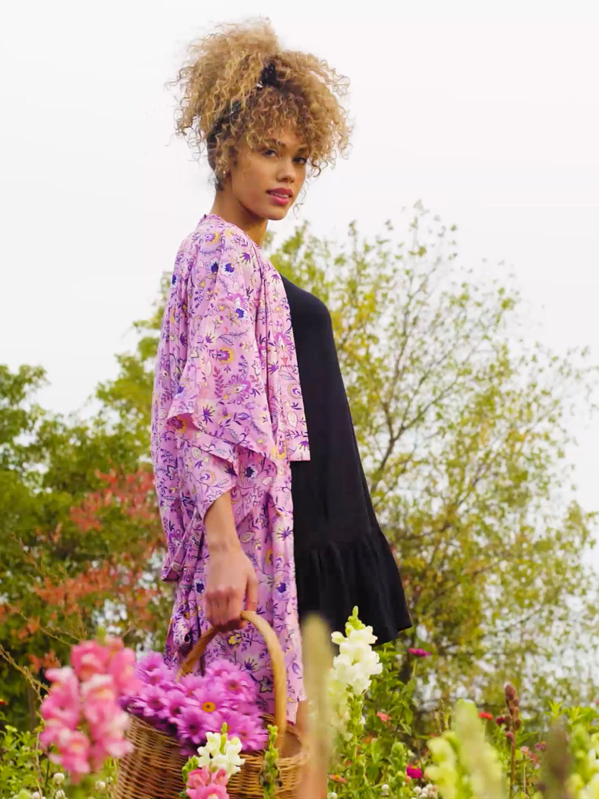 https://cdn.shopify.com/s/files/1/1357/9853/files/TAMGA_AllegraMiniDress.mp4?v=1606839544